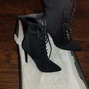 Forever 21 Pointed Toe Stiletto Boots Black size 6